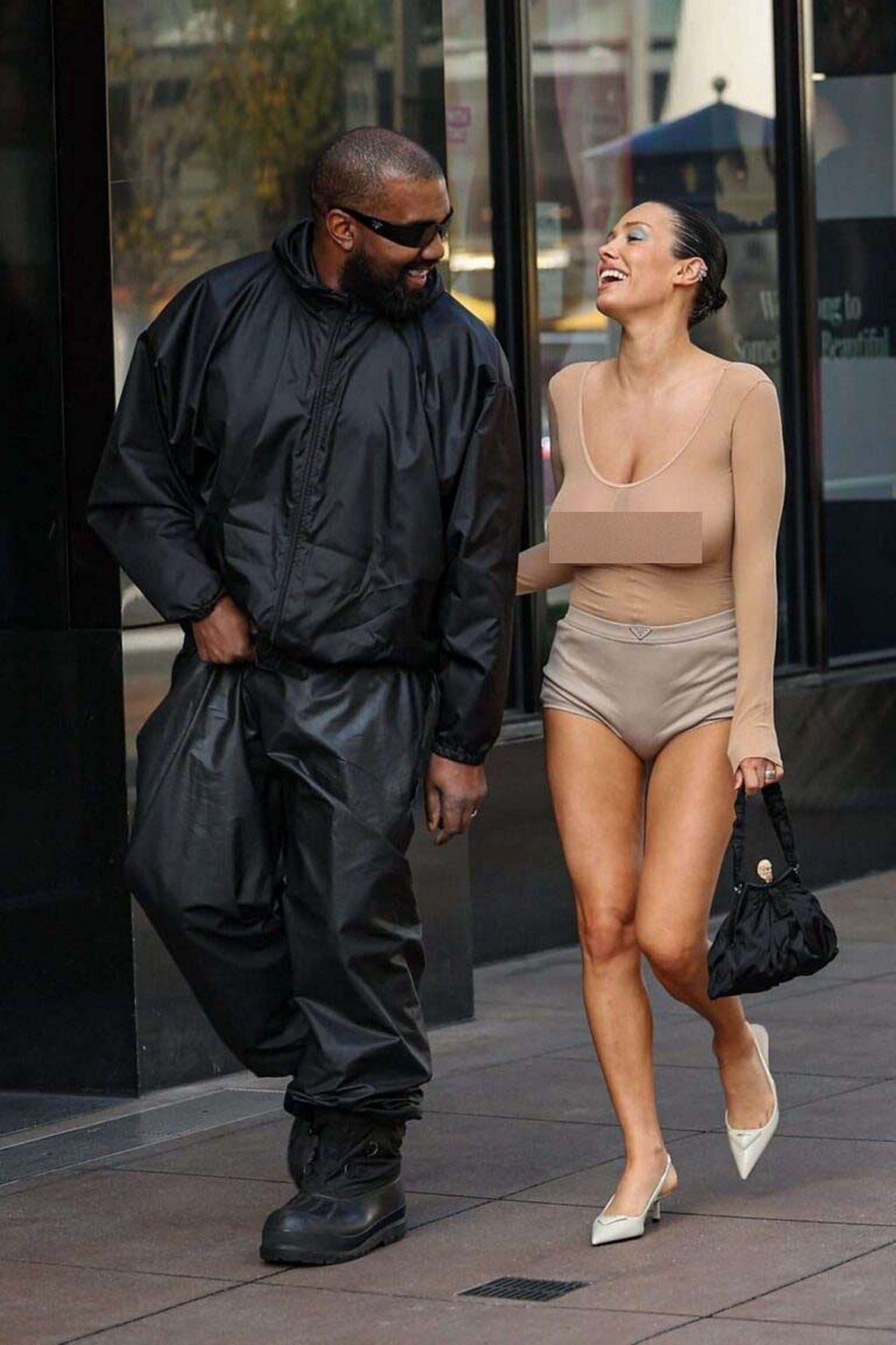 Бьянки Цензори откровенные шорты