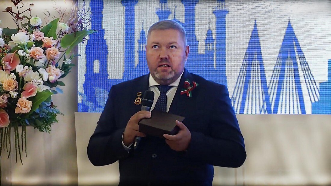 Евгений Варакин заместитель премьер-министра республики Татарстан о Лисичанске. Евгений Варакин заместитель премьер-министра республики Татарстан