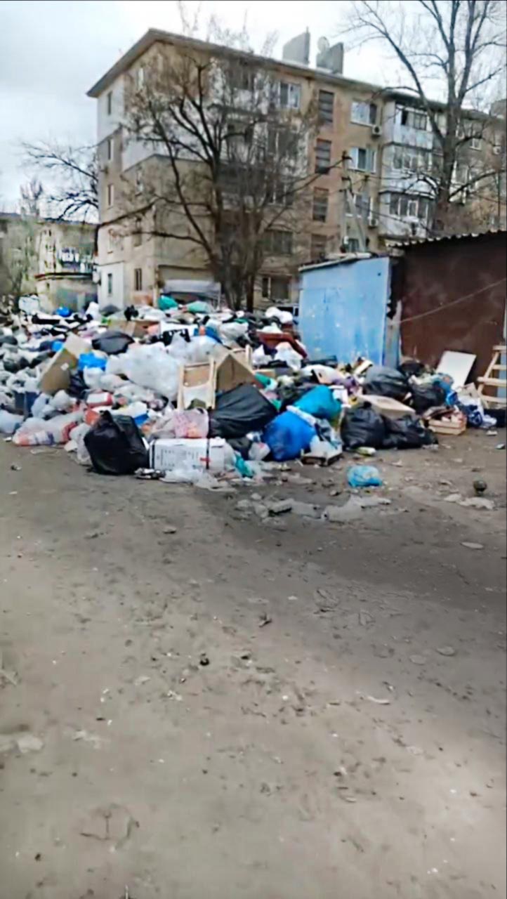 В Луганске жители тоже недовольны экологической проблемой 1.