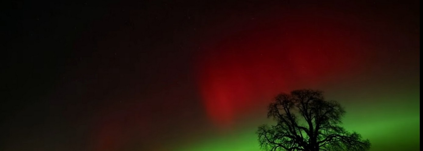 Загадочное Багровое Небо Над ЛНР: Что Осветило Ночь 20 Января? Загадочное Багровое Небо Над ЛНР: Что Осветило Ночь 20 Января 2026?